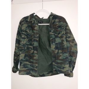 TOP SHOP CAMO JACKET